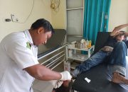 Respon Cepat Sie Dokkes Polres Tulang Bawang Beri Pertolongan Korban Laka di Jalintim