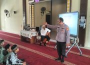 Police Go To School, Polsek Rawajitu Selatan Beri Pembinaan Pelajar