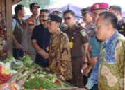 Jelang Lebaran, Wabup Lampung Utara Sidak Pasar dan Pastikan Stok Aman