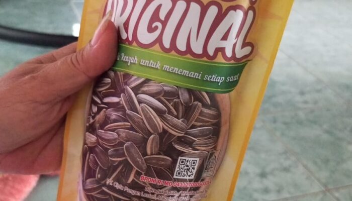 HOROR! Kuaci Expired Diduga Dijual di Alfamart Kotabumi Selatan