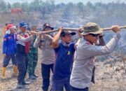 Sinergi Cegah Karhutla, Polres Way Kanan Bersama TNI dan Pemkab Padamkan Titik Api di Tanjung Sari