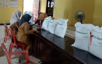 Tiyuh Wonokerto Bagikan Bantuan Pangan untuk 219 Keluarga
